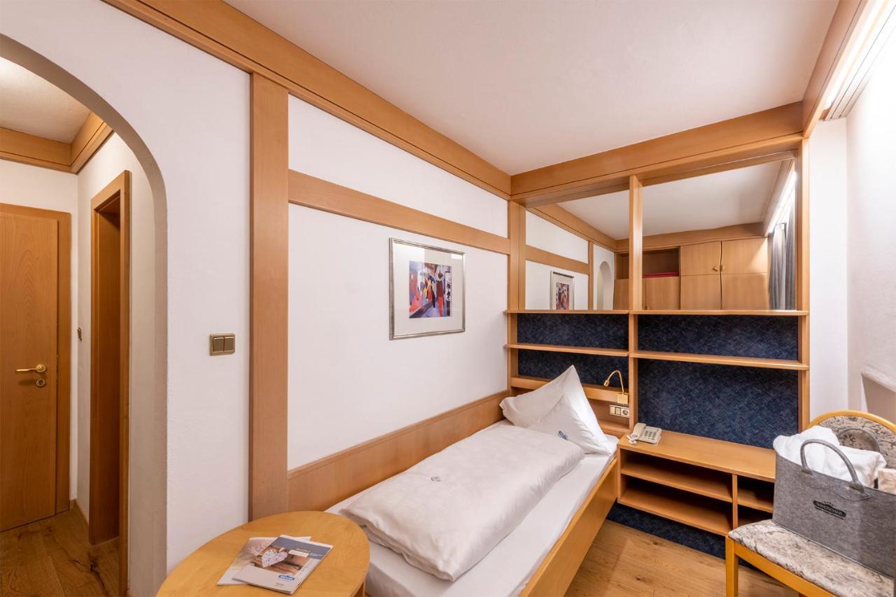 Ferien & Wellnesshotel Windschar Брунико Экстерьер фото