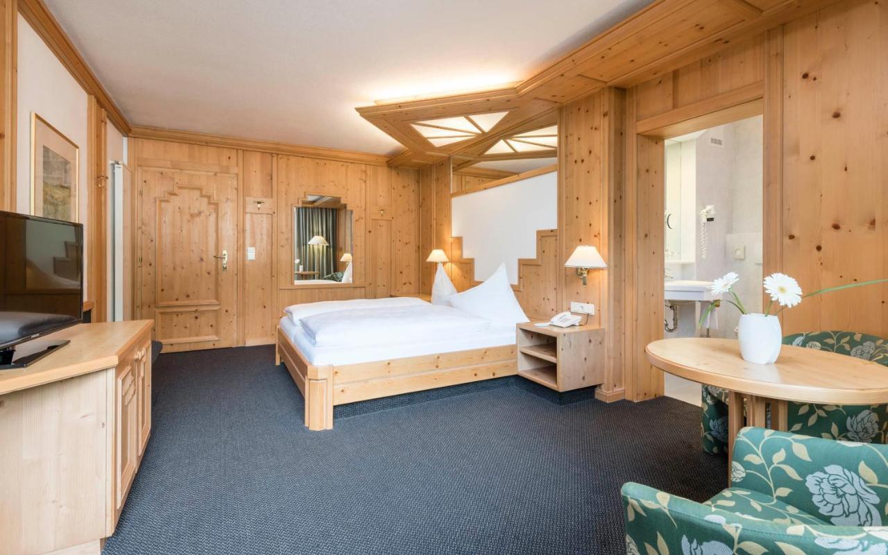 Ferien & Wellnesshotel Windschar Брунико Экстерьер фото